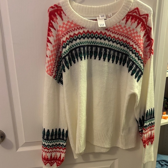 GAP Sweaters - GAP Women's Cream and Red Christmas Holiday Patterned Sweater